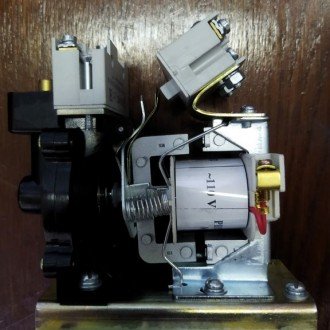 Реле напряжения РВП-72МГ (220В AC, защита от скачков)