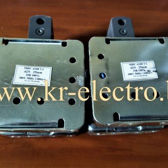 Электромагнит тяговый МИС-4100 (24-380В AC/DC, сила тяги 15кг) Электромагнит тяговый МИС-4100 (24-380В AC/DC, сила тяги 15кг)