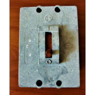 Автоматический выключатель АК-63 32А 380В (3P, характеристика C, Icu=6кА) Автоматический выключатель АК-63 32А 380В (3P, характеристика C, Icu=6кА)